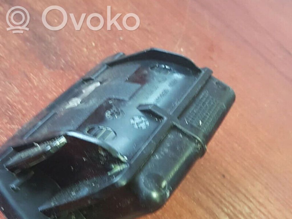BMW 3 E90 E91 Pelnutrauks (priekšā) 