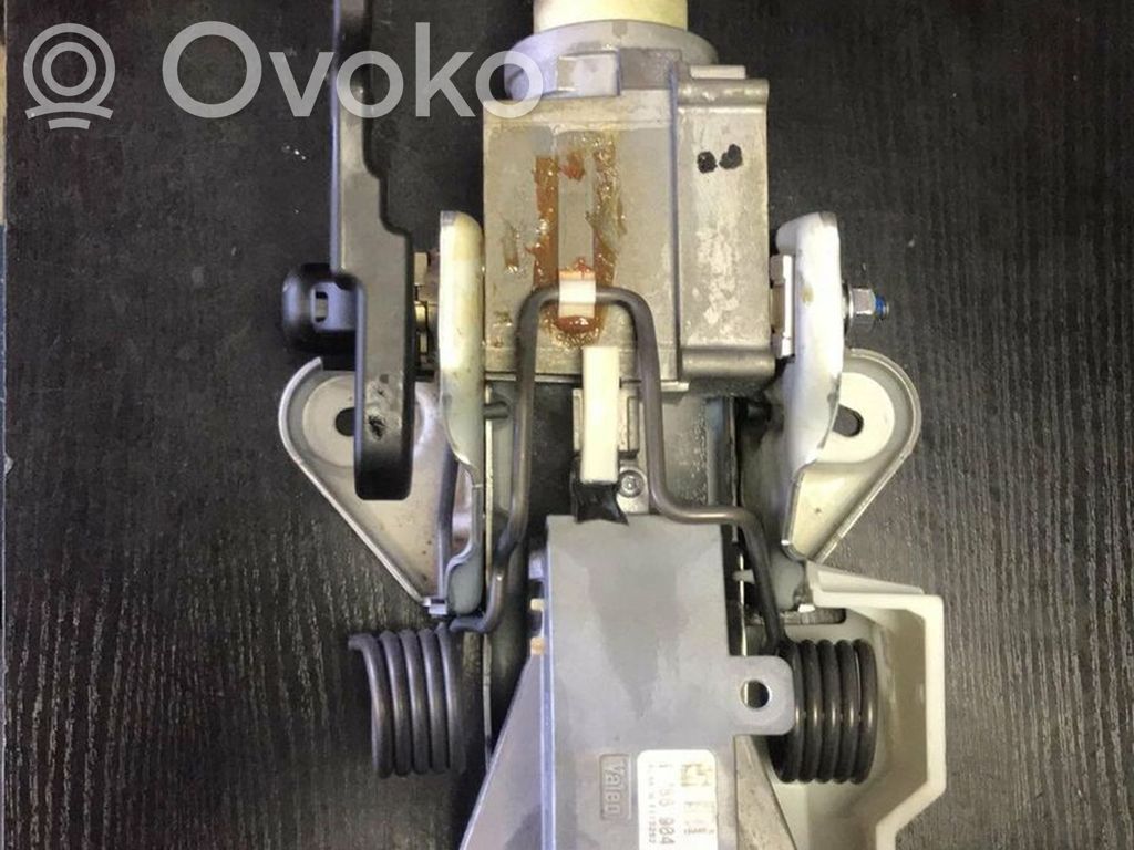 BMW 5 E60 E61 Steering wheel axle 