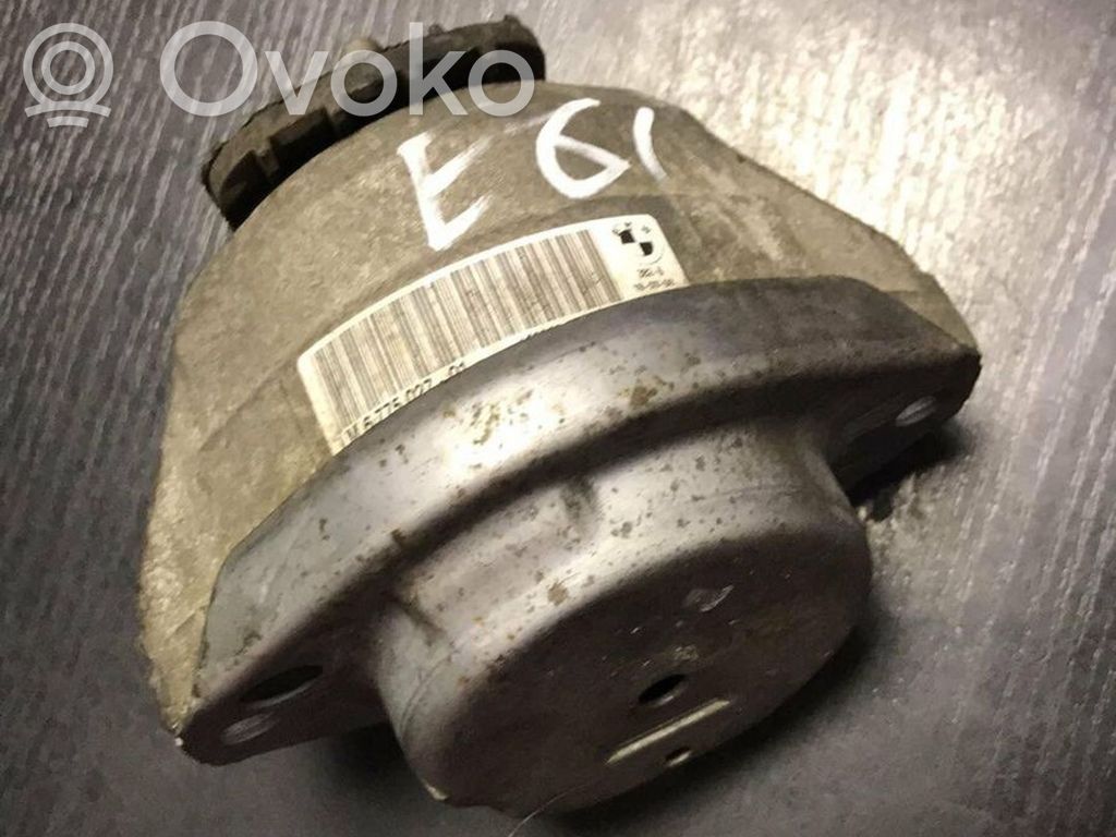 BMW 5 E60 E61 Engine mount bracket 