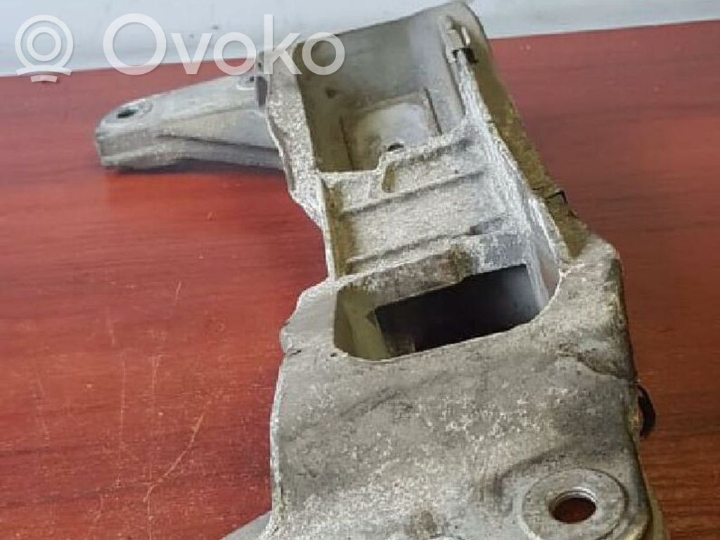 BMW 5 E60 E61 Gearbox mounting bracket 