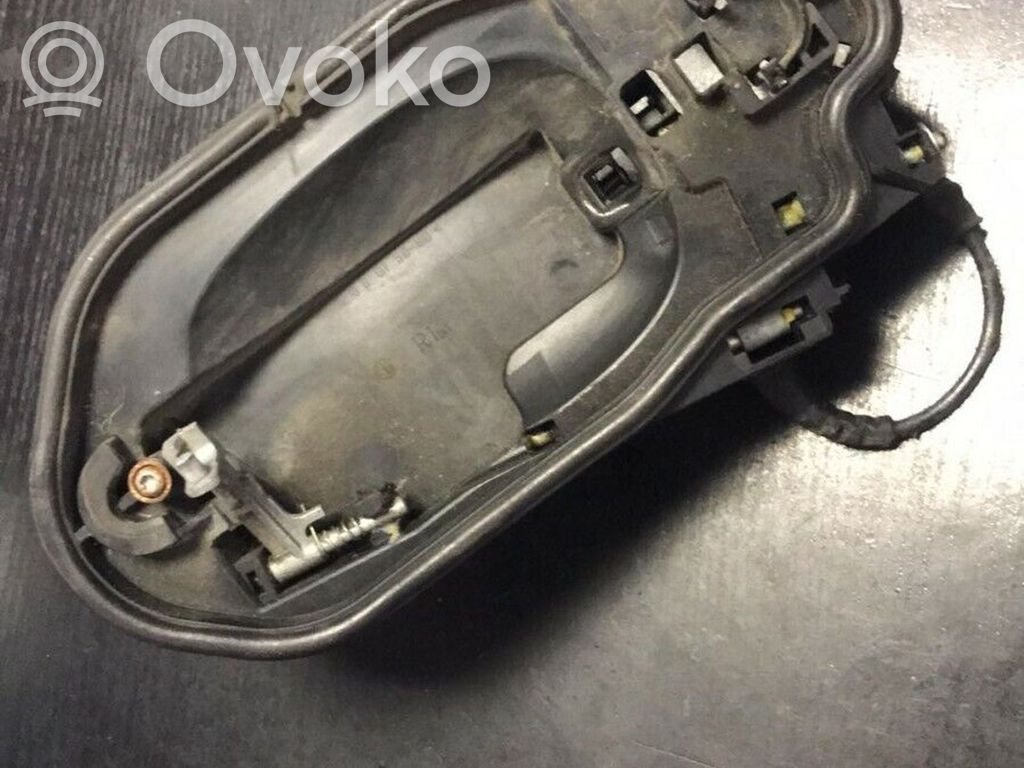 BMW 5 E60 E61 Takaoven ulkokahvan kehys 