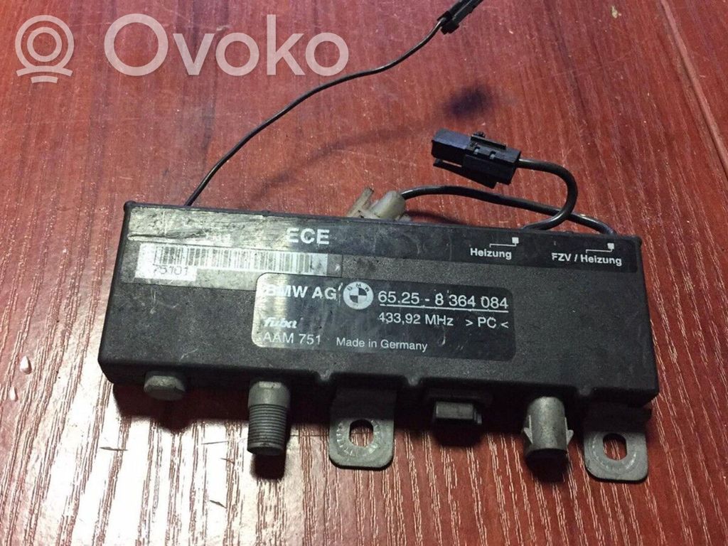 BMW 7 E38 Antenos stiprintuvas 