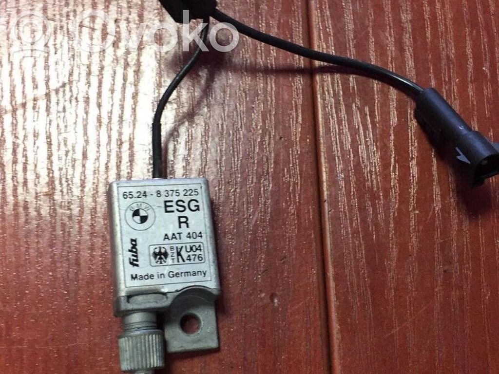 BMW 7 E38 Antenos stiprintuvas 