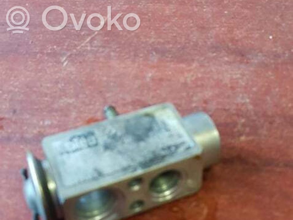 Mercedes-Benz A W169 Zawór rozprężny klimatyzacji A/C 