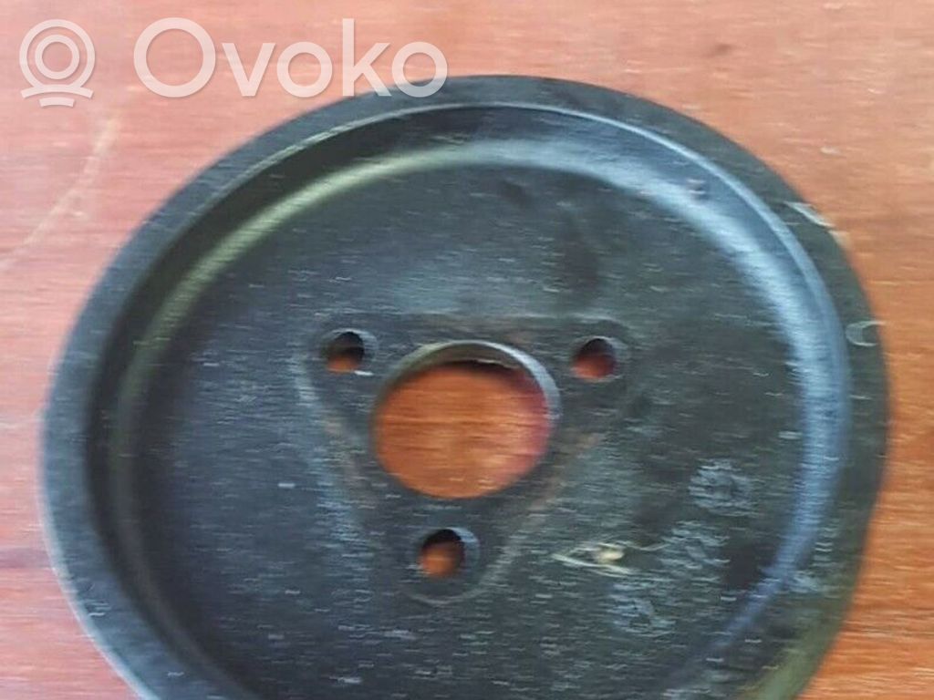 BMW 7 E38 Power steering pump pulley 