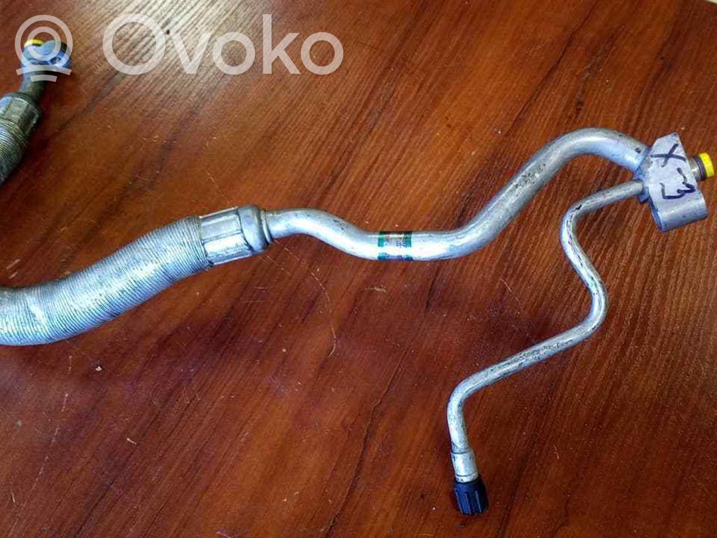 BMW X3 E83 Air conditioning (A/C) pipe/hose 