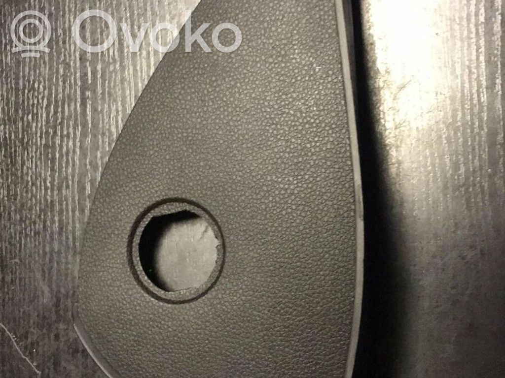 BMW 1 E81 E87 Panelės apdailos skydas (šoninis) 