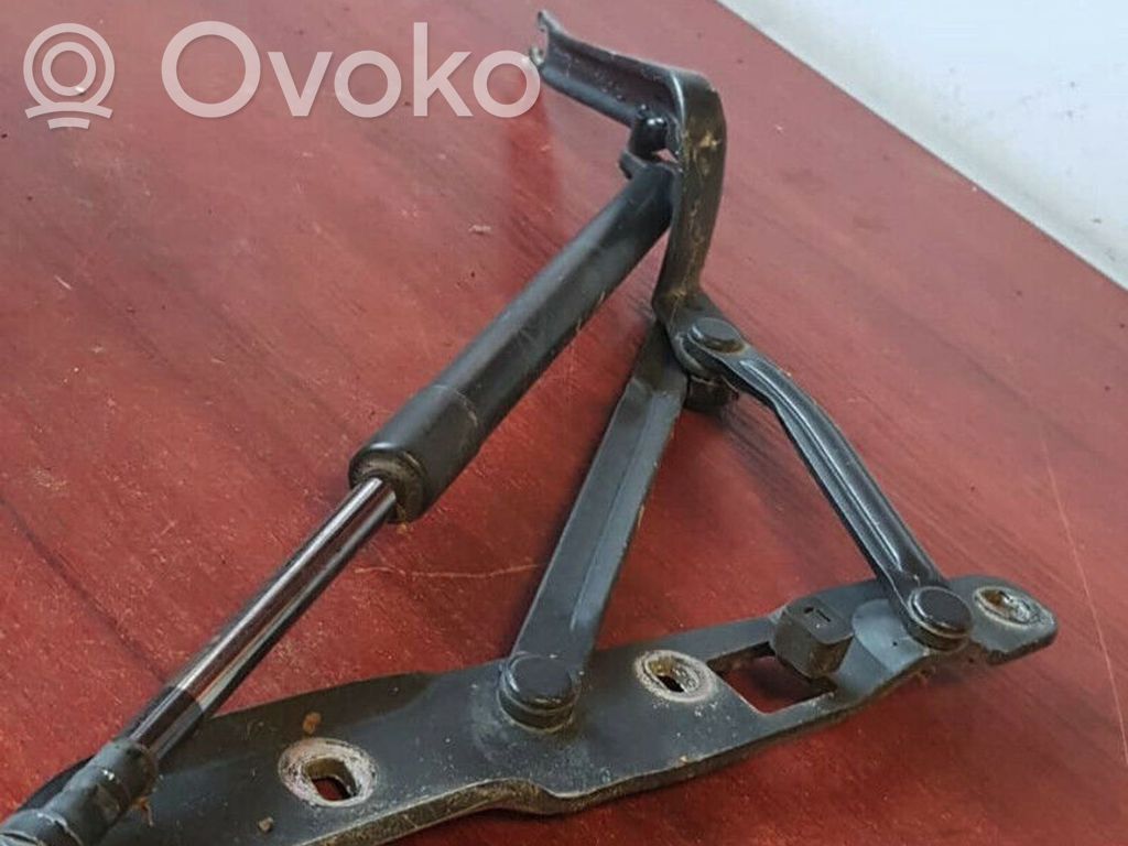 BMW 5 E39 Tailgate/trunk/boot hinge 