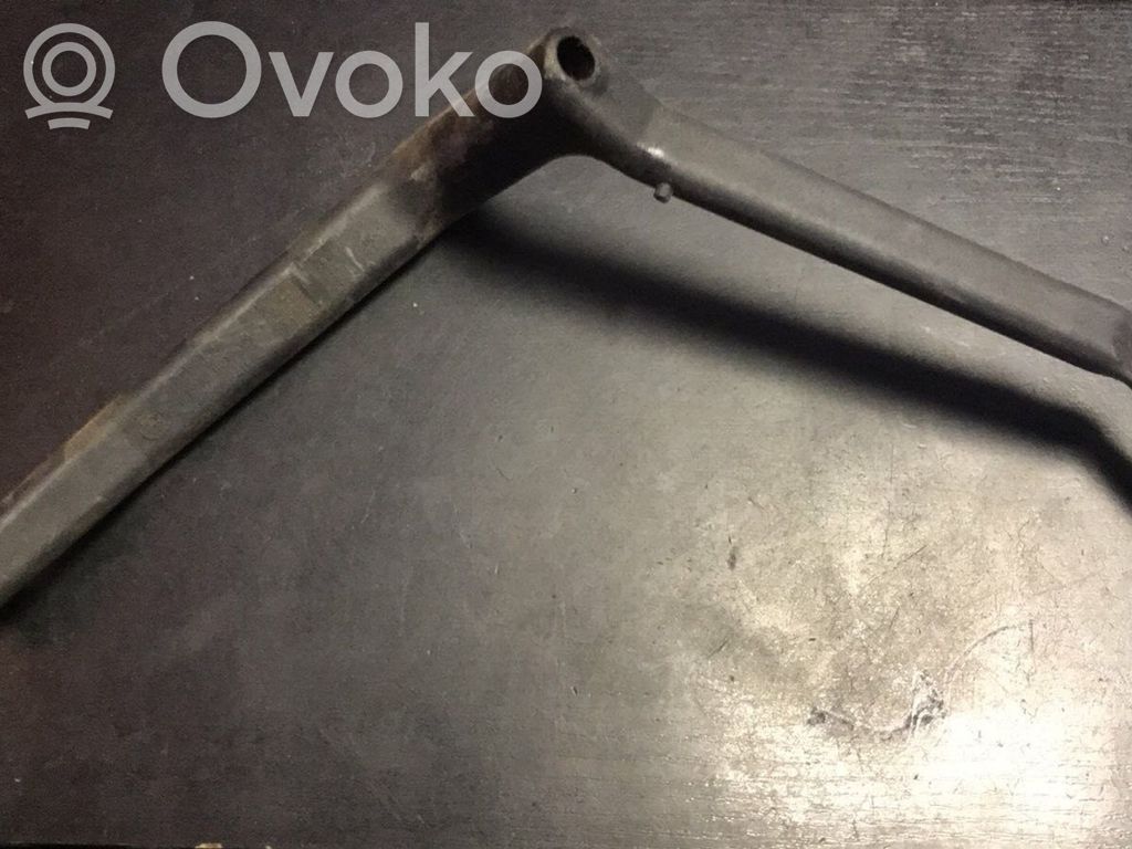 BMW 5 E39 Kita salono detalė 