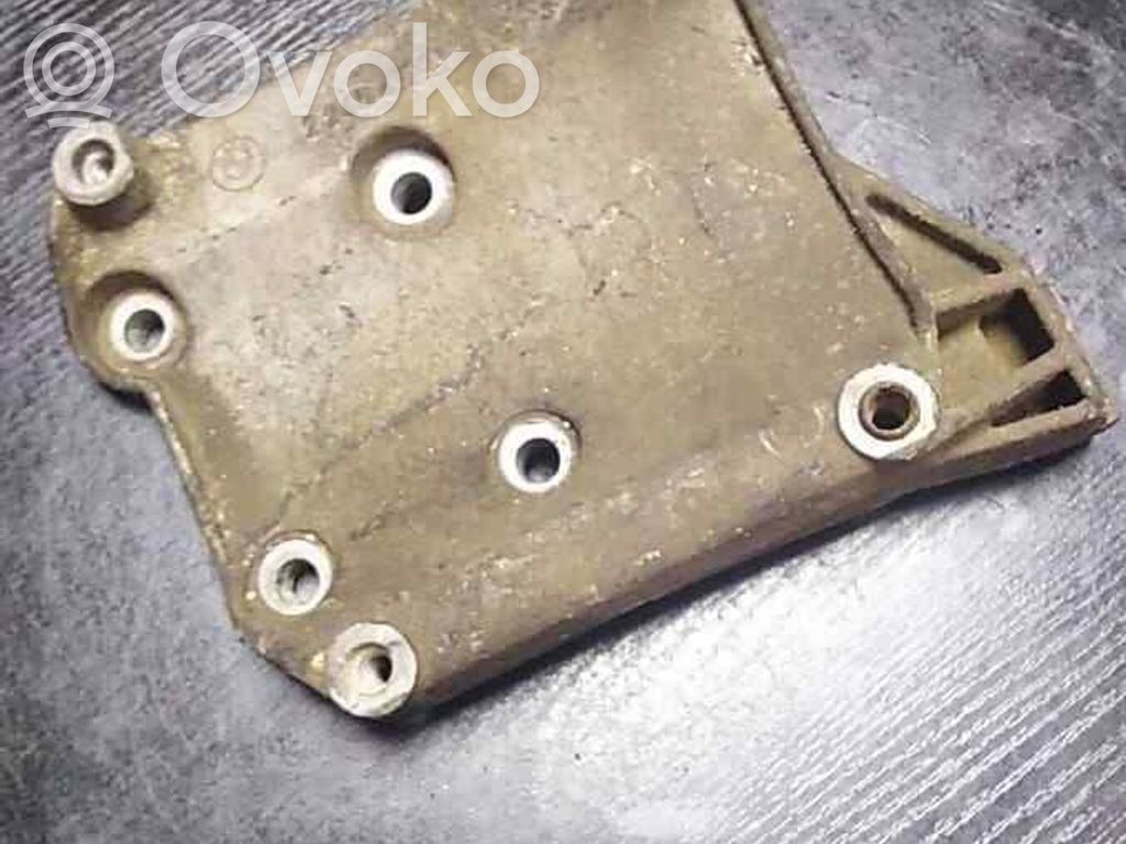 BMW 5 E39 A/C compressor mount bracket 