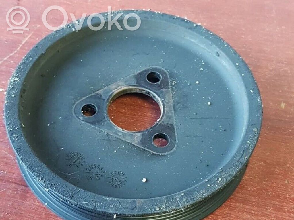 BMW 7 E38 Power steering pump pulley 