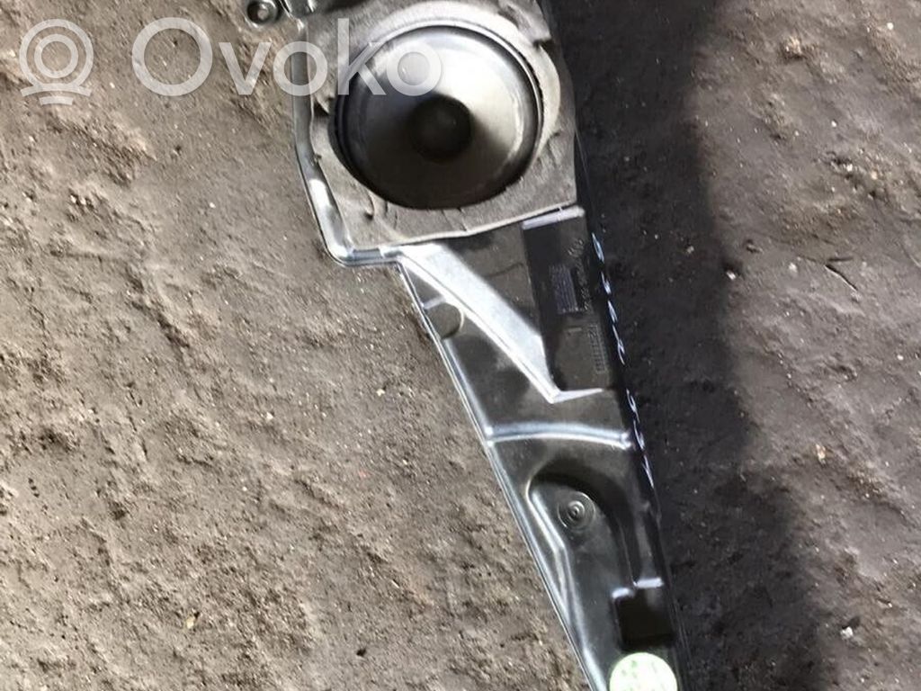 Etuoven kaiutin   8362539
