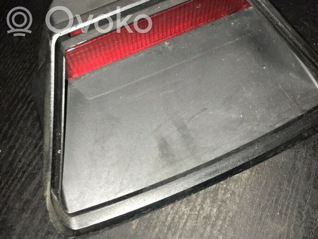 BMW 7 E38 Third/center stoplight 