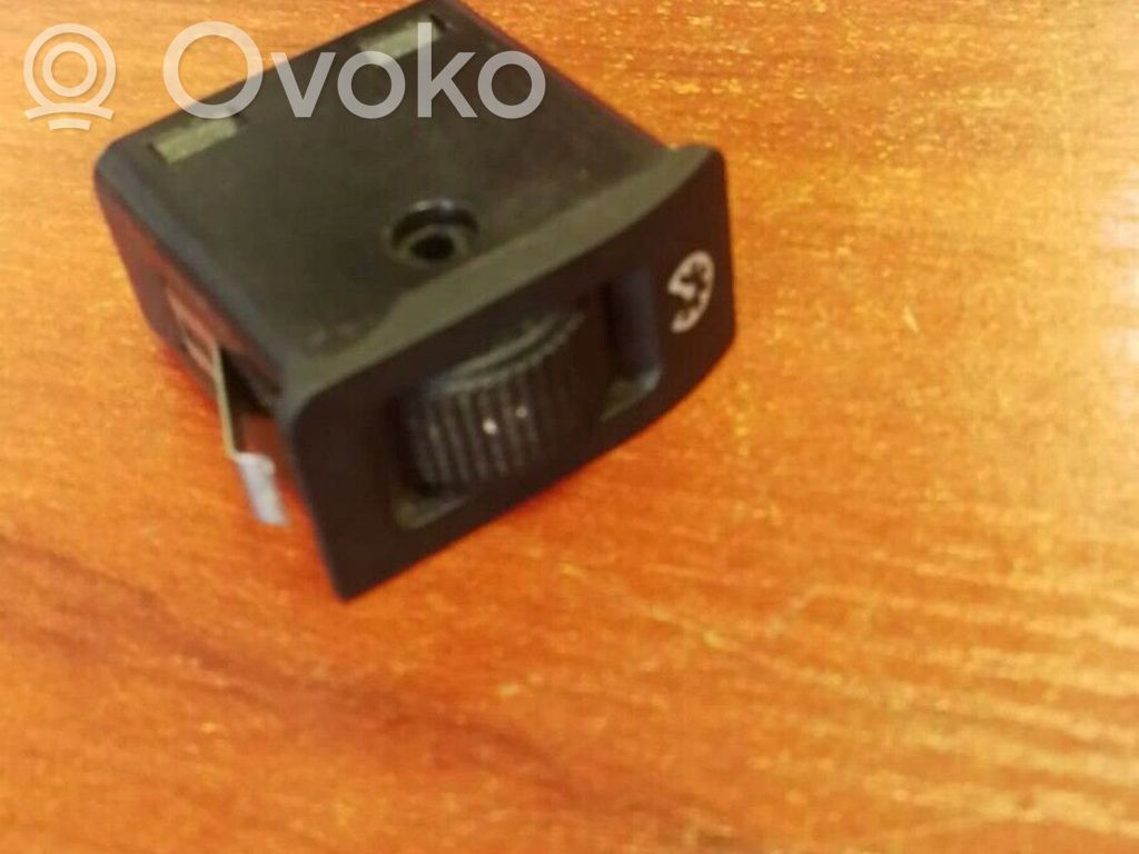 Panel lighting control switch   8352216