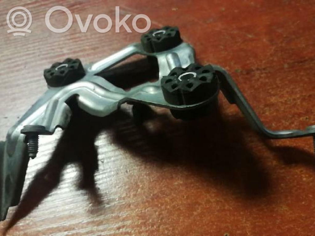 BMW 3 E90 E91 ABS pump bracket 