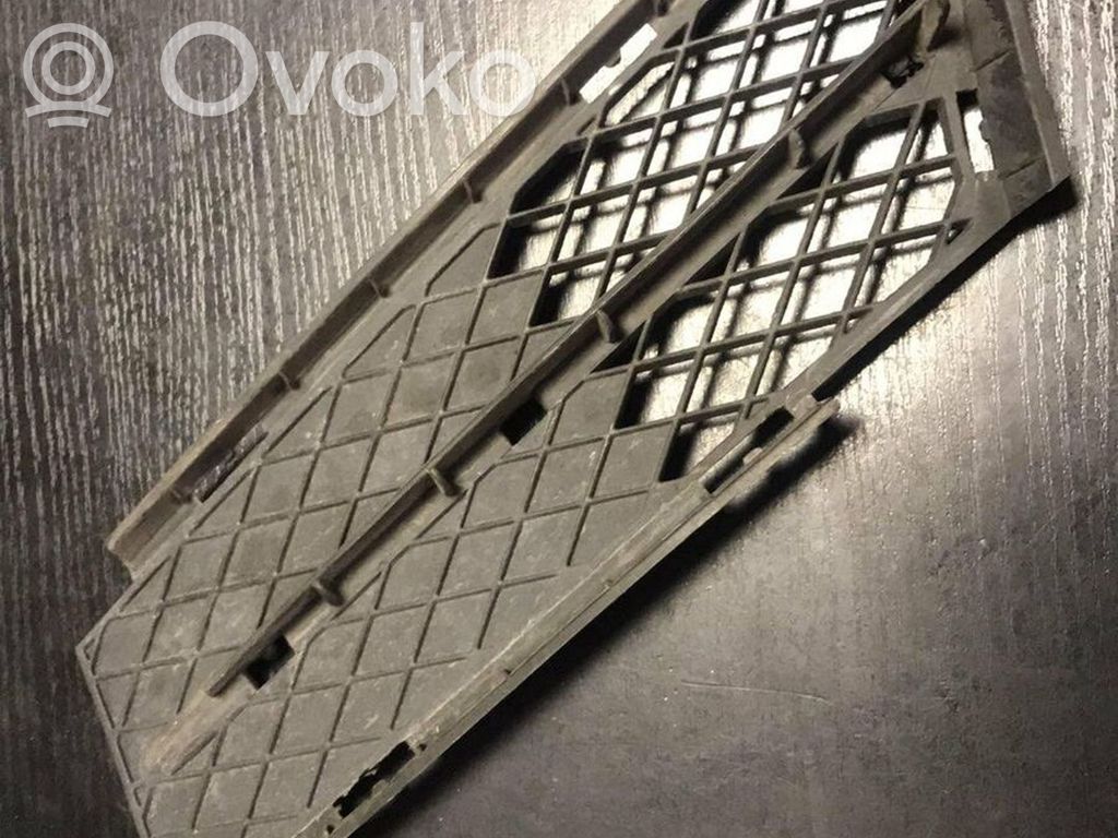 BMW 3 E90 E91 Front bumper lower grill 