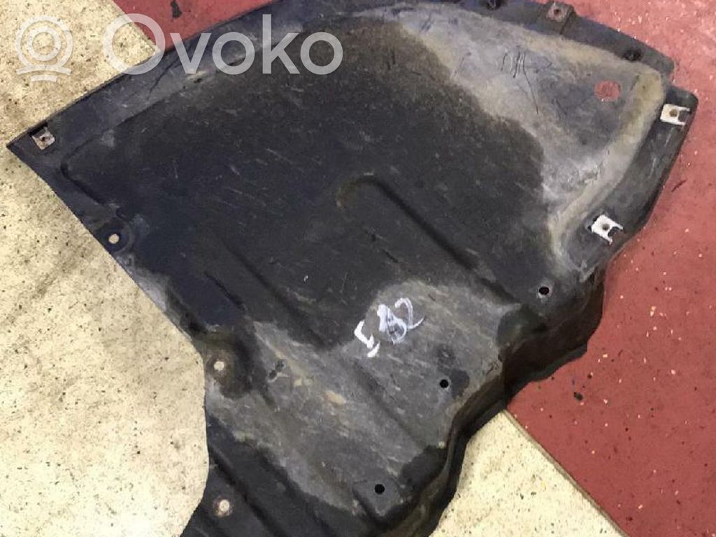 BMW 1 E82 E88 Protector/cubierta de la carrocería inferior del parachoques trasero 