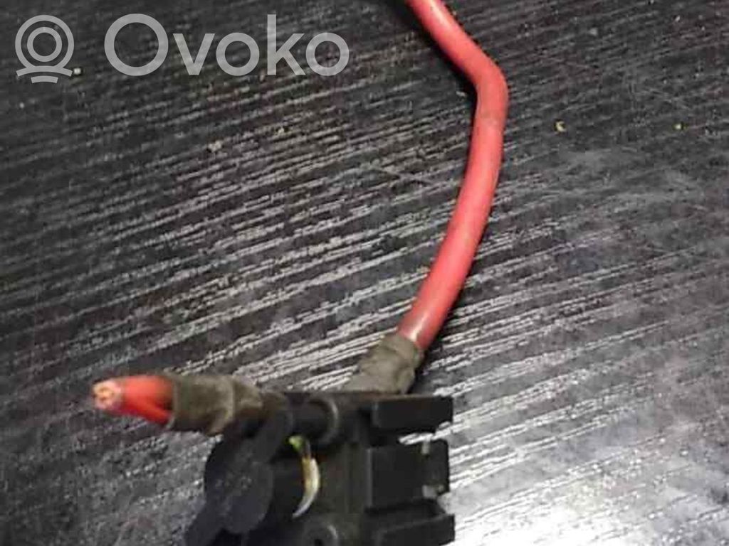 BMW 7 E38 Cable positivo (batería) 