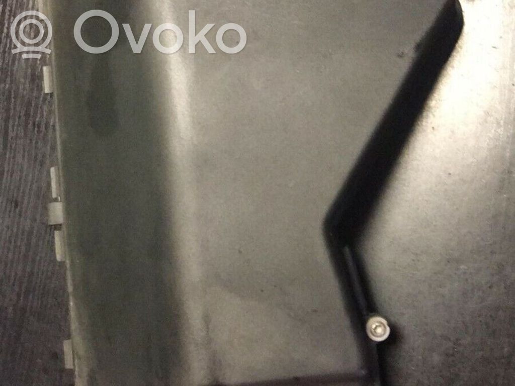 BMW X3 E83 Fuse box cover 