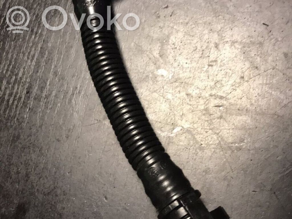 BMW 5 E60 E61 Breather hose/pipe 