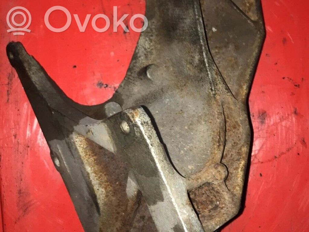 BMW X5 E53 Engine mounting bracket 