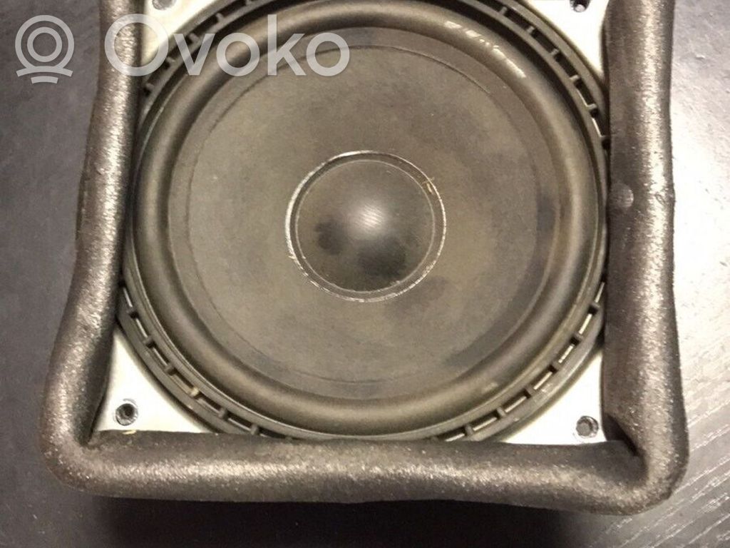 Etuoven kaiutin   8352688