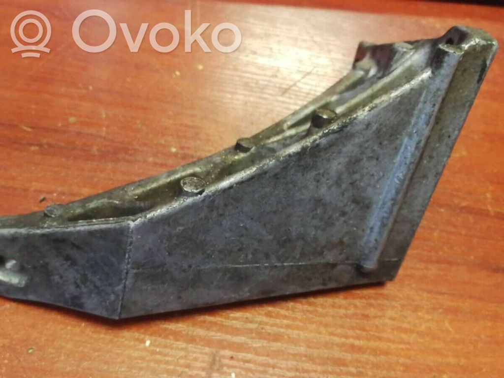 BMW 3 E46 Engine mounting bracket 
