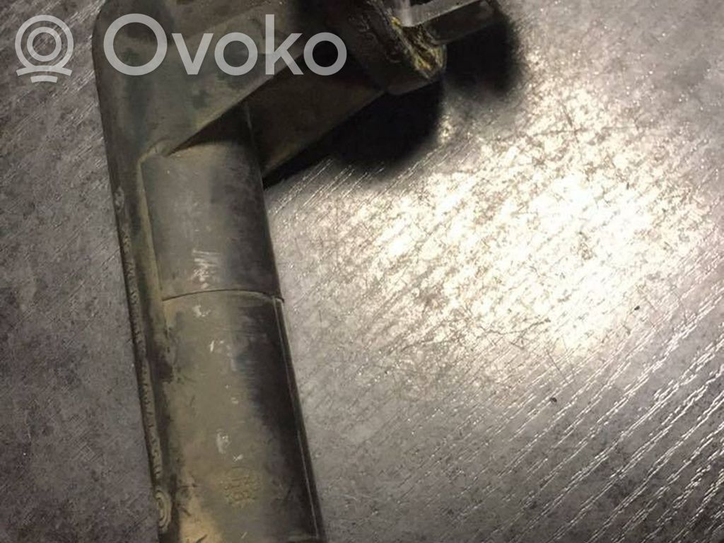 BMW 5 E34 Termostaatin kotelo 