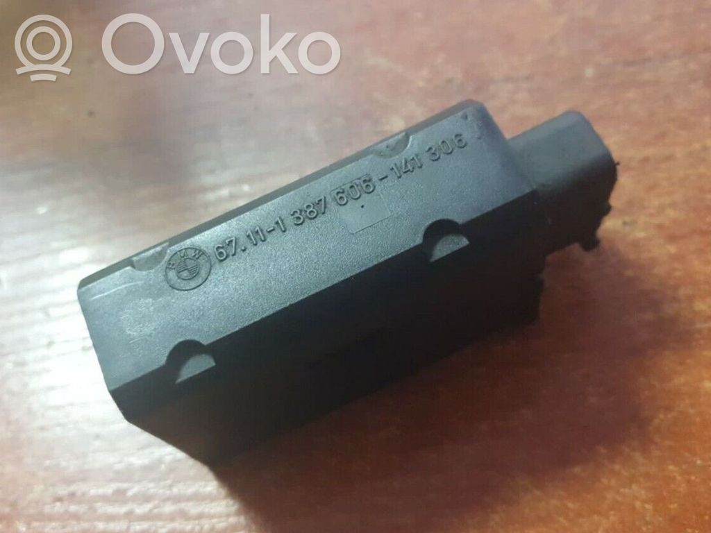 BMW 5 E34 Centrālās atslēgas motoriņš 