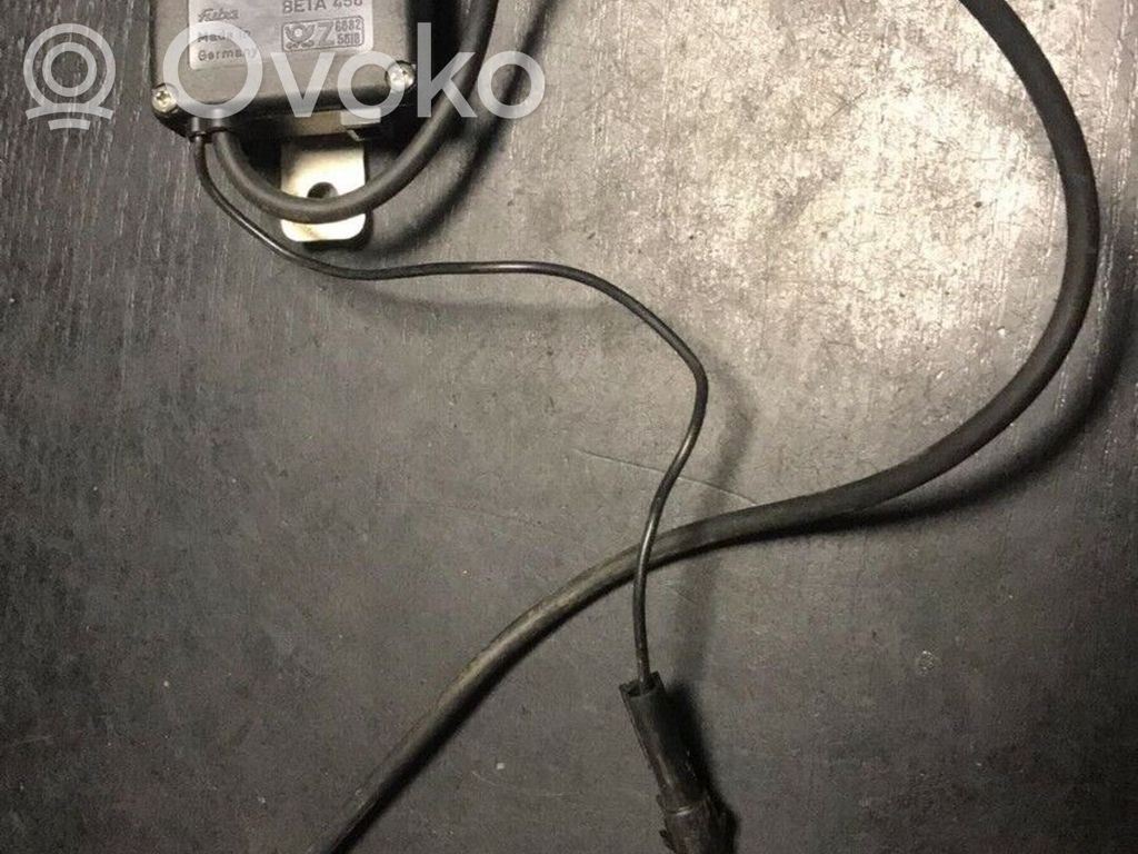 BMW 5 E34 Antenos stiprintuvas 