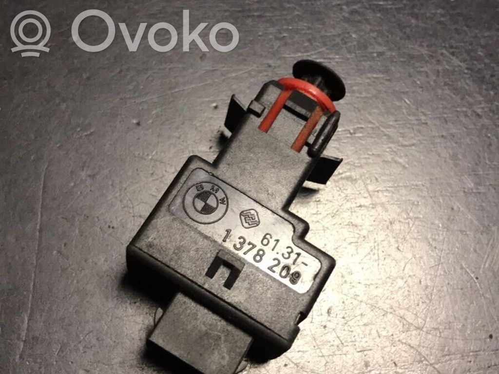 BMW 5 E34 Brake pedal sensor switch 
