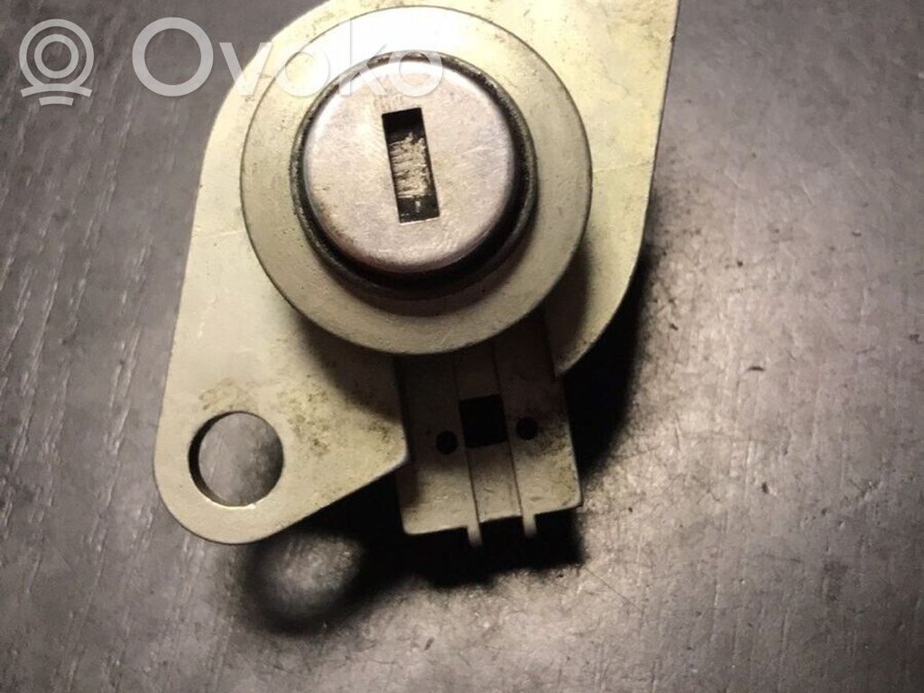 BMW 5 E34 Tailgate/trunk/boot lock/catch/latch 