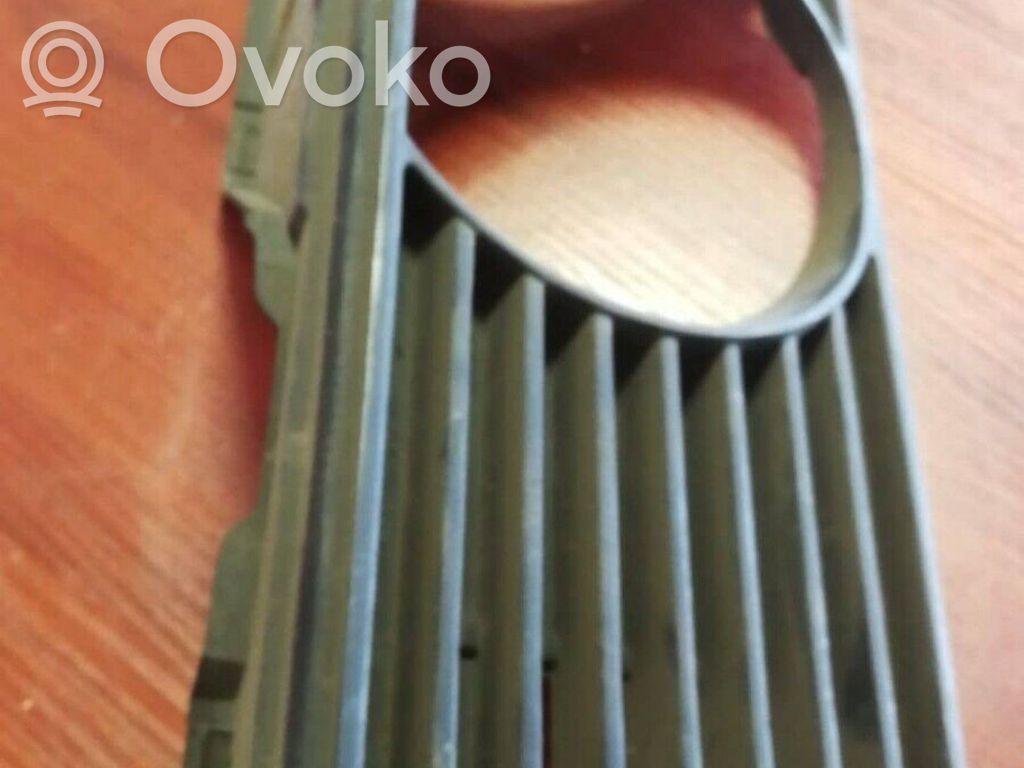 BMW 3 E30 Under headlight/headlamp trim 