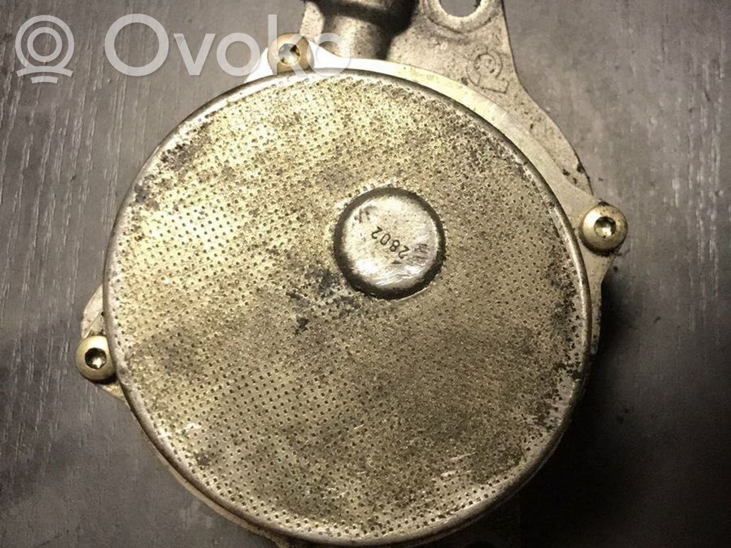 BMW 5 E39 Vacuum pump 