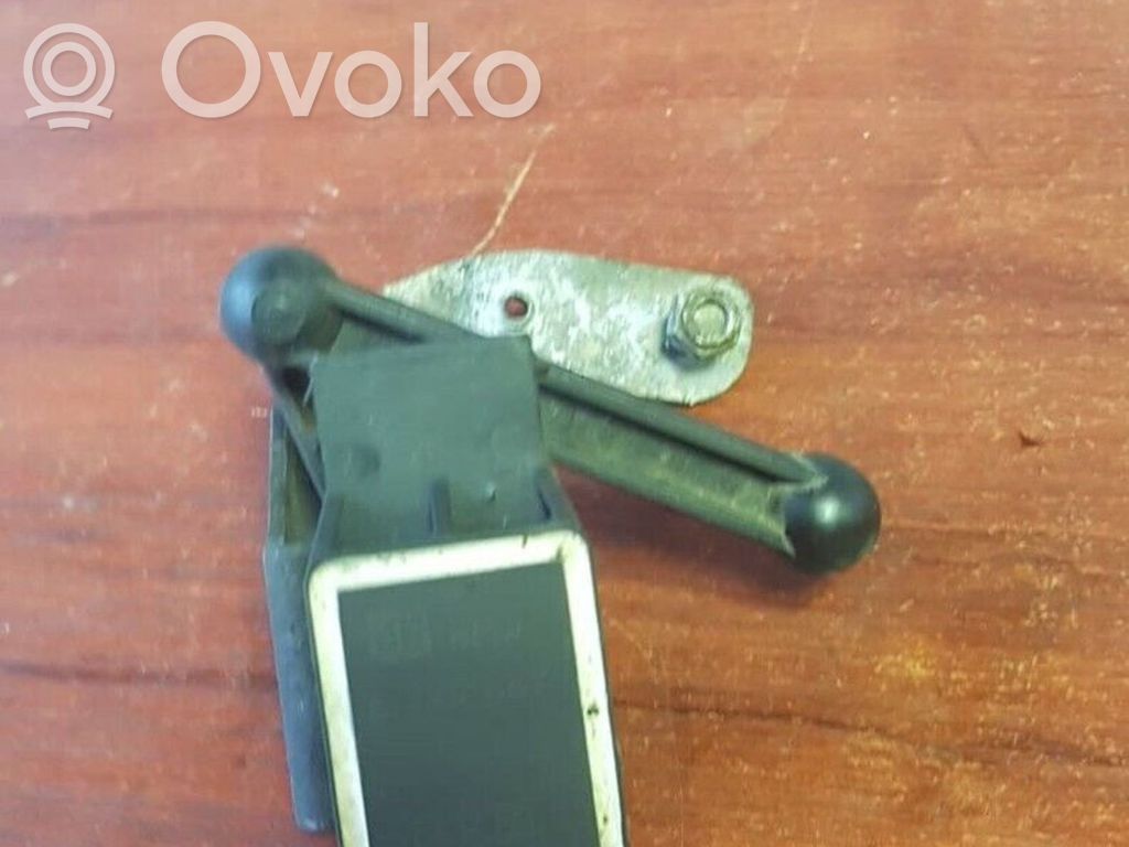 Headlight/headlamp level sensor   6779447