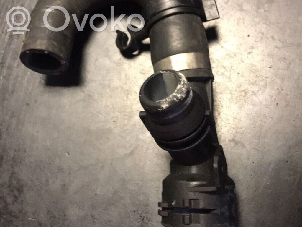 BMW 5 E60 E61 Engine coolant pipe/hose 