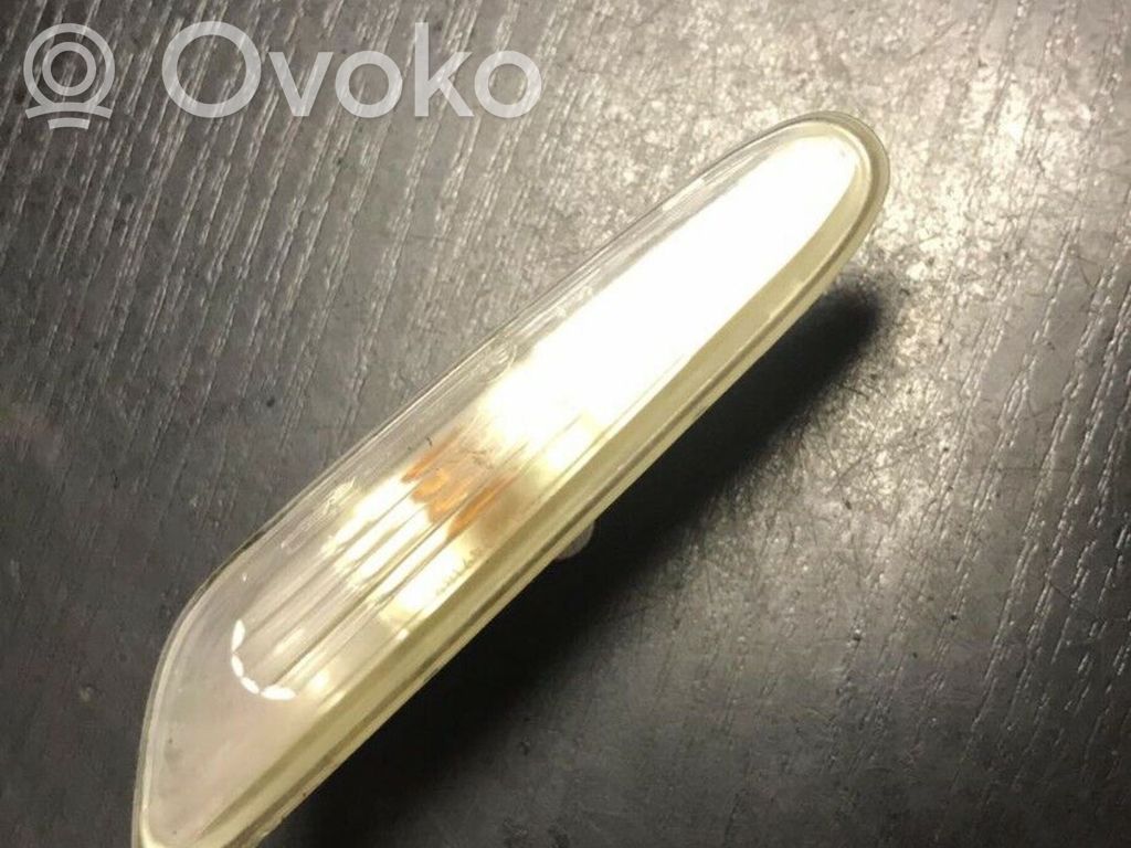BMW 5 E60 E61 Front fender indicator light 