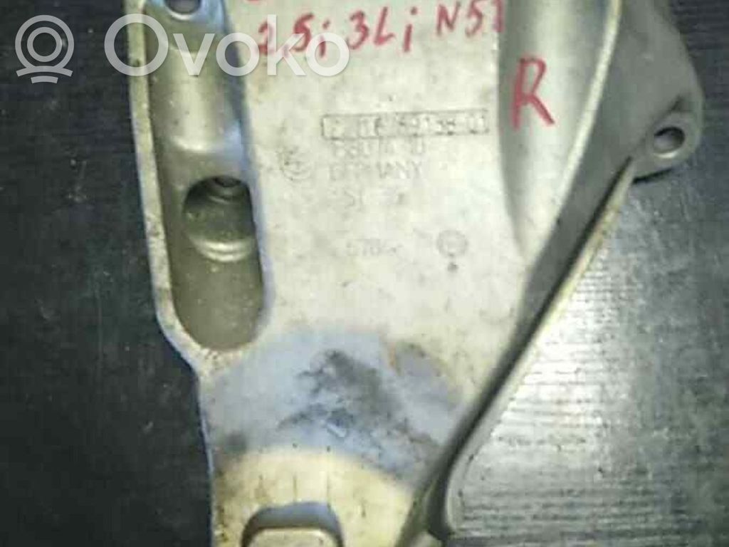 BMW 5 E60 E61 Engine mounting bracket 