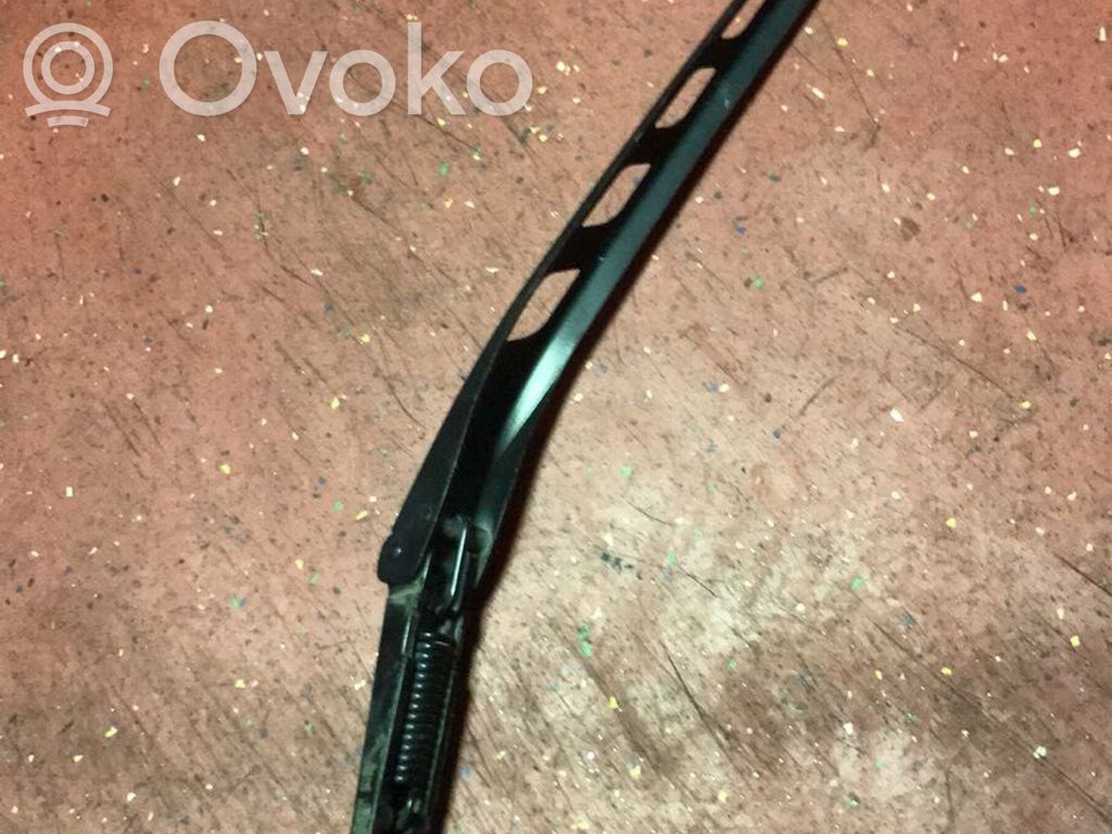 BMW 5 E60 E61 Front wiper blade arm 
