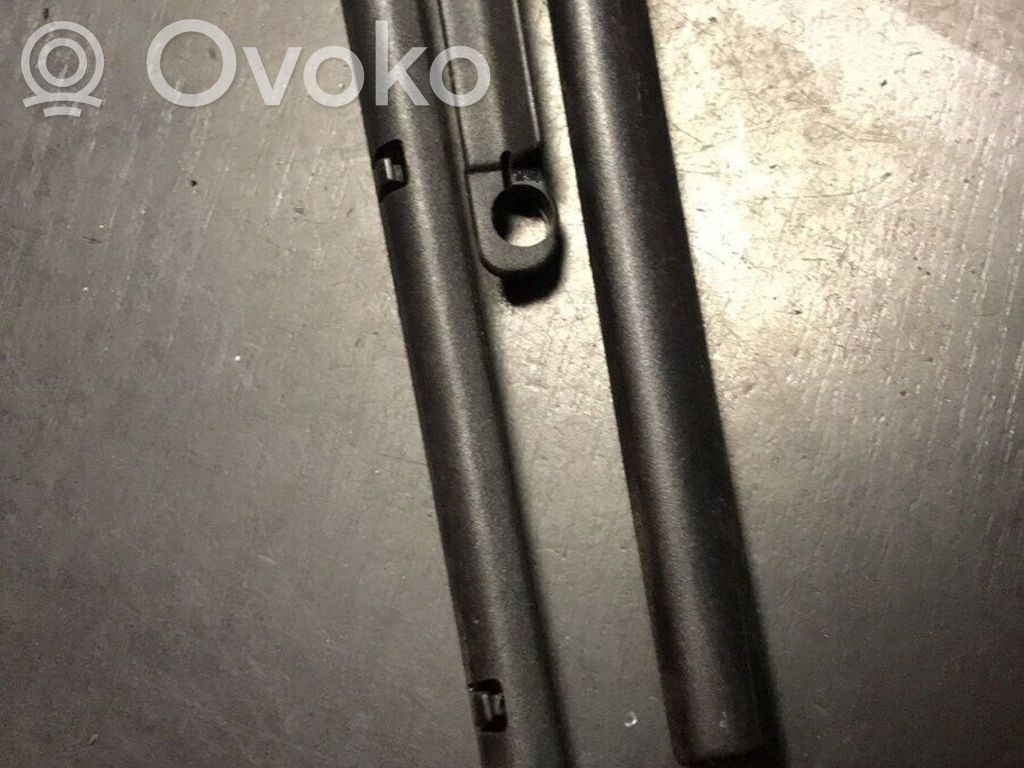 BMW 5 E39 Front driver seat rail 