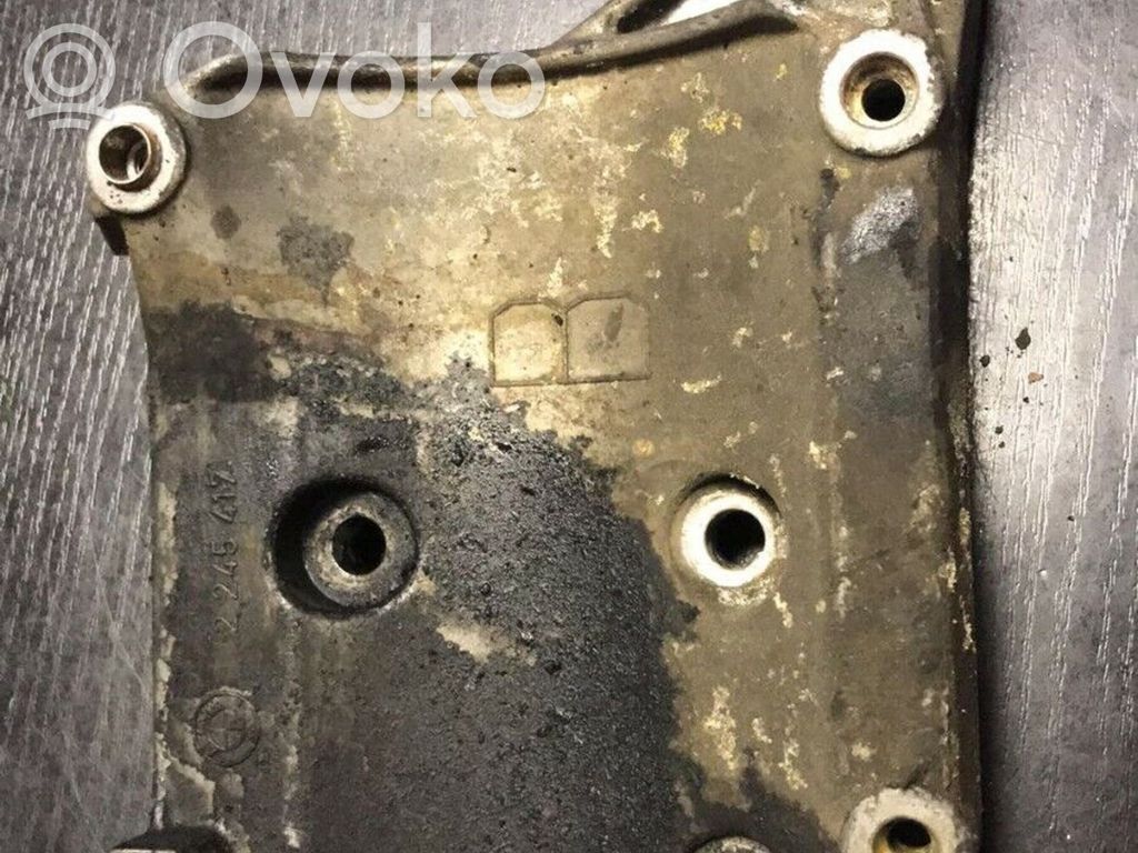 BMW 5 E39 A/C compressor mount bracket 