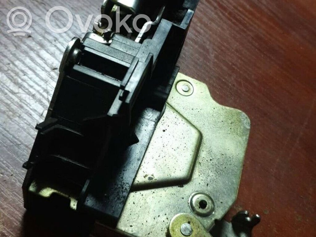 BMW 5 E39 Front door lock 