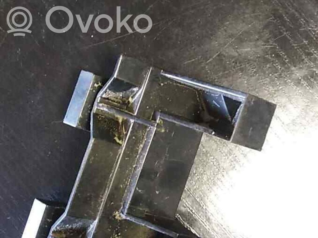 Inne części wnętrza samochodu   8233818