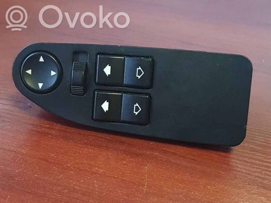 BMW 5 E39 Electric window control switch 
