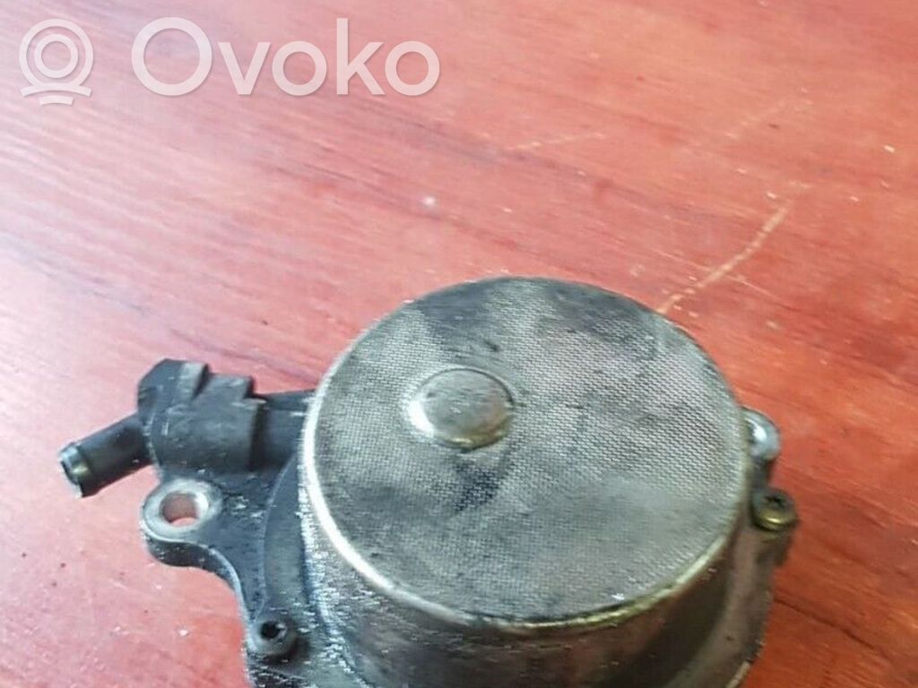 BMW 5 E39 Vacuum pump 