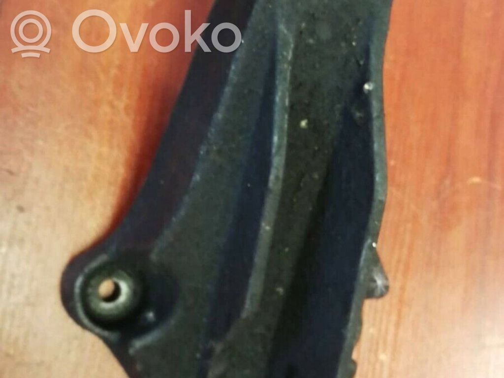 BMW 5 E39 Engine mounting bracket 