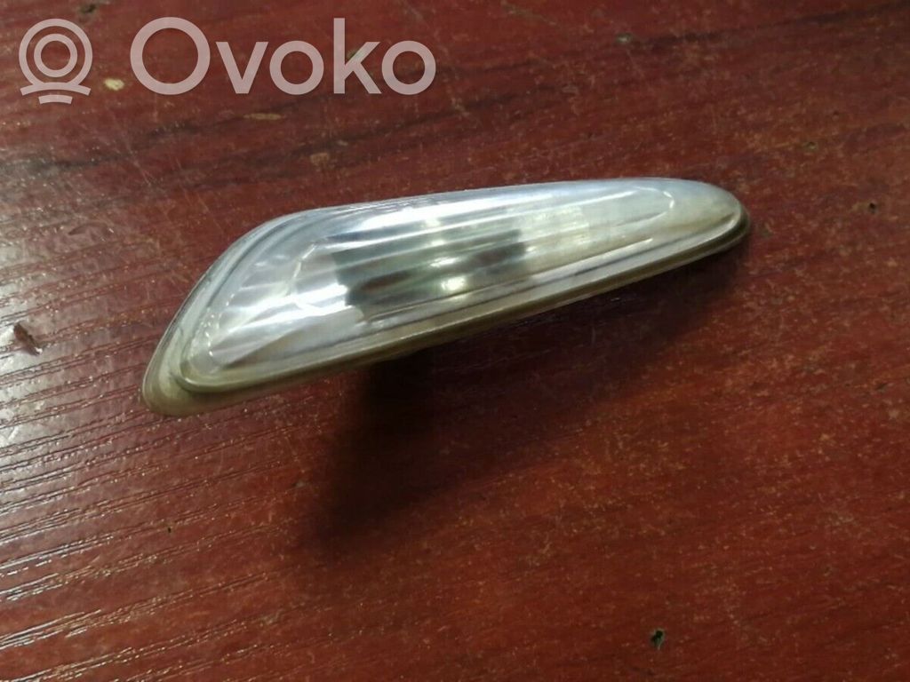 BMW 3 E46 Front fender indicator light 