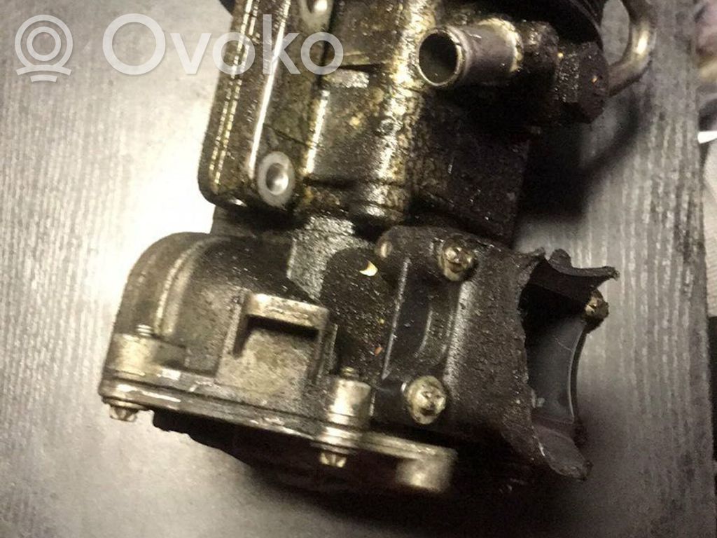 BMW 3 E90 E91 Power steering pump 