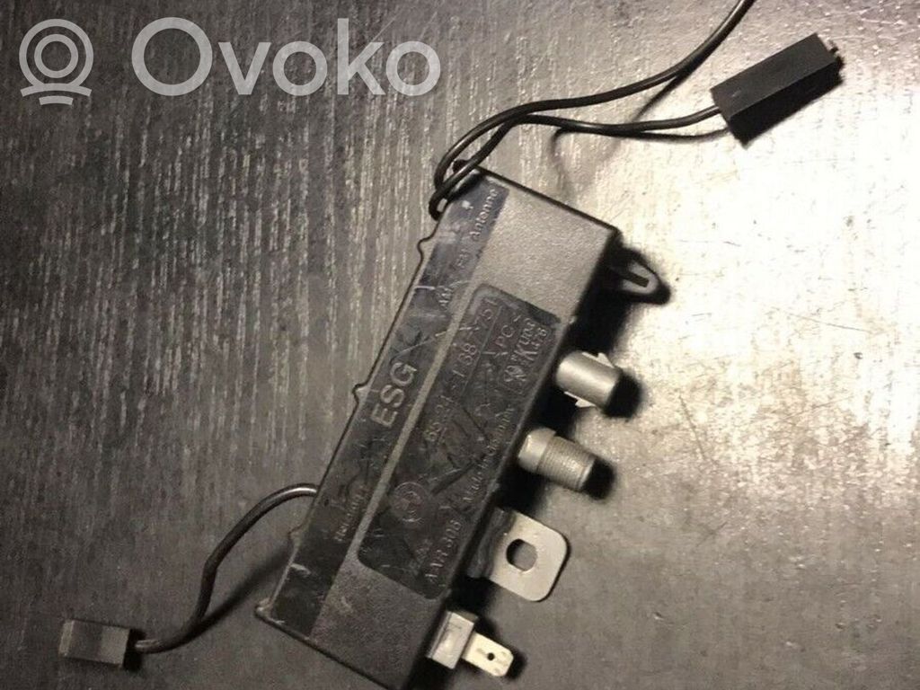 BMW 3 E36 Antenna control unit 