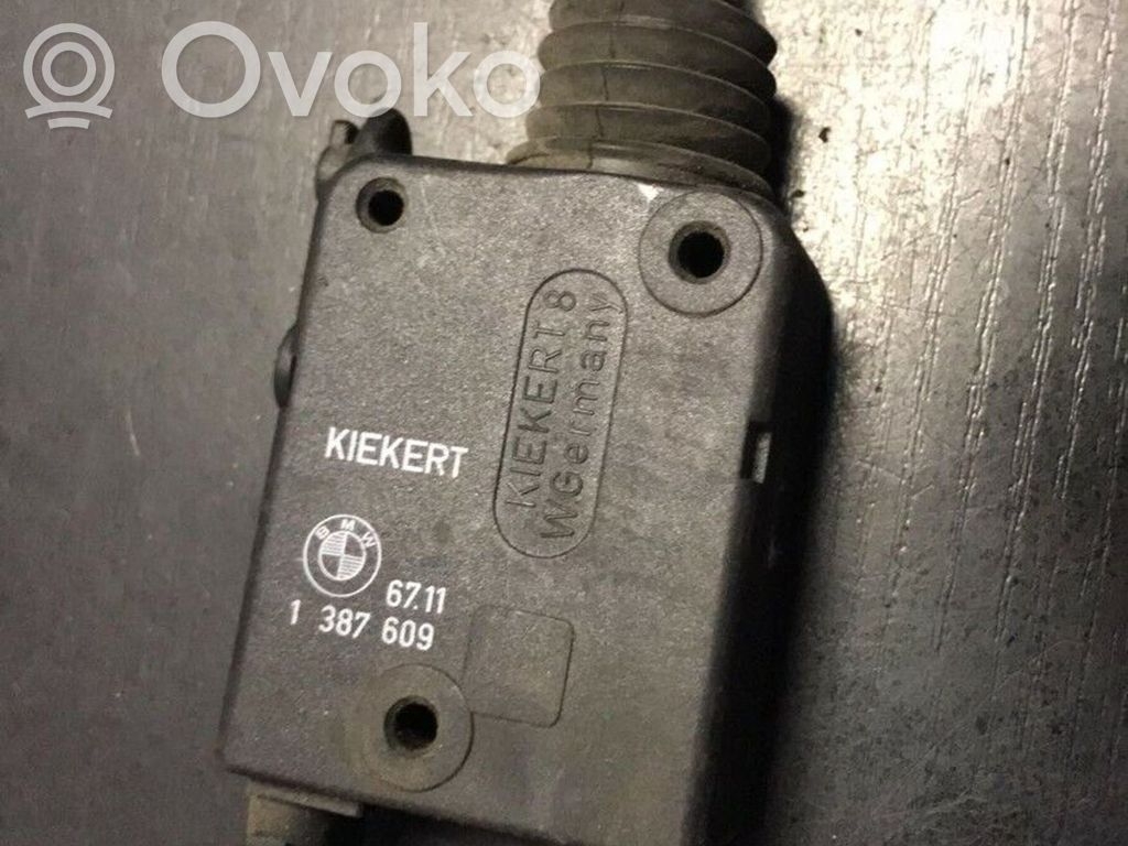 Central locking motor   1387609